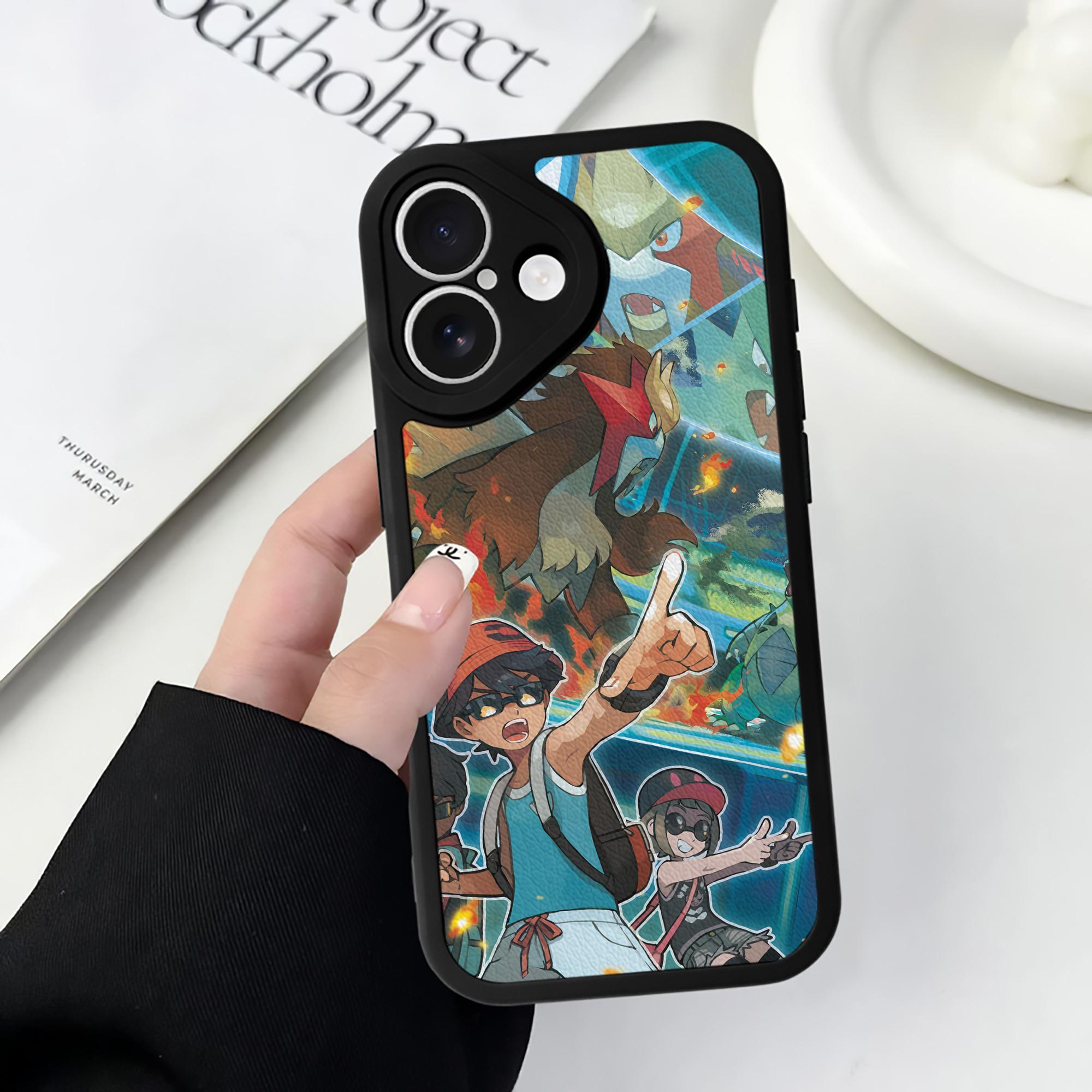 （画像用） ポケットモンスター Pokémon 【iPhone 16シリーズ対応】シリコンスマホケース（レザー調） 材質：シリコン